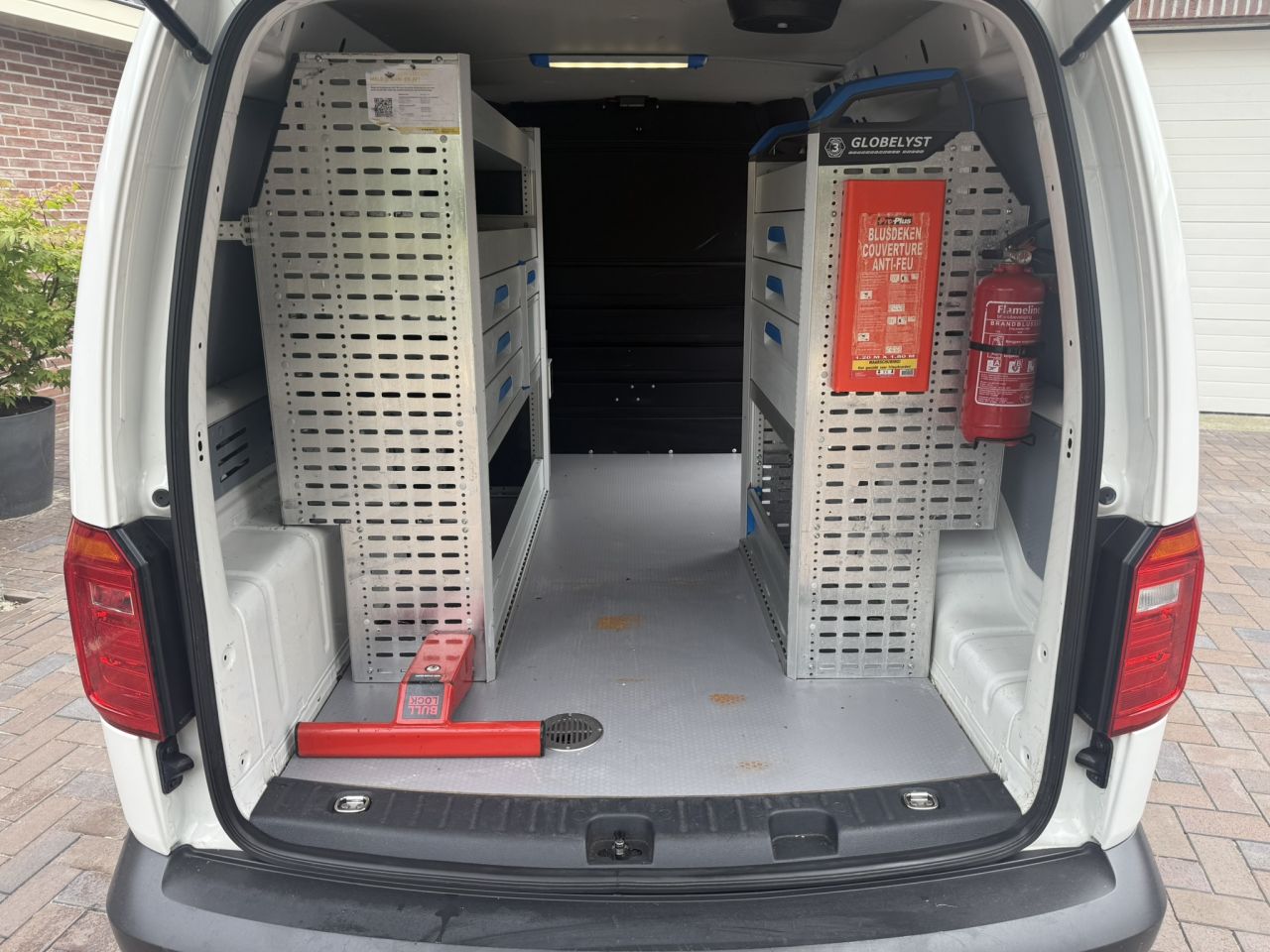 Volkswagen Caddy maxi Sortimo bedrijfswageninrichting Victron