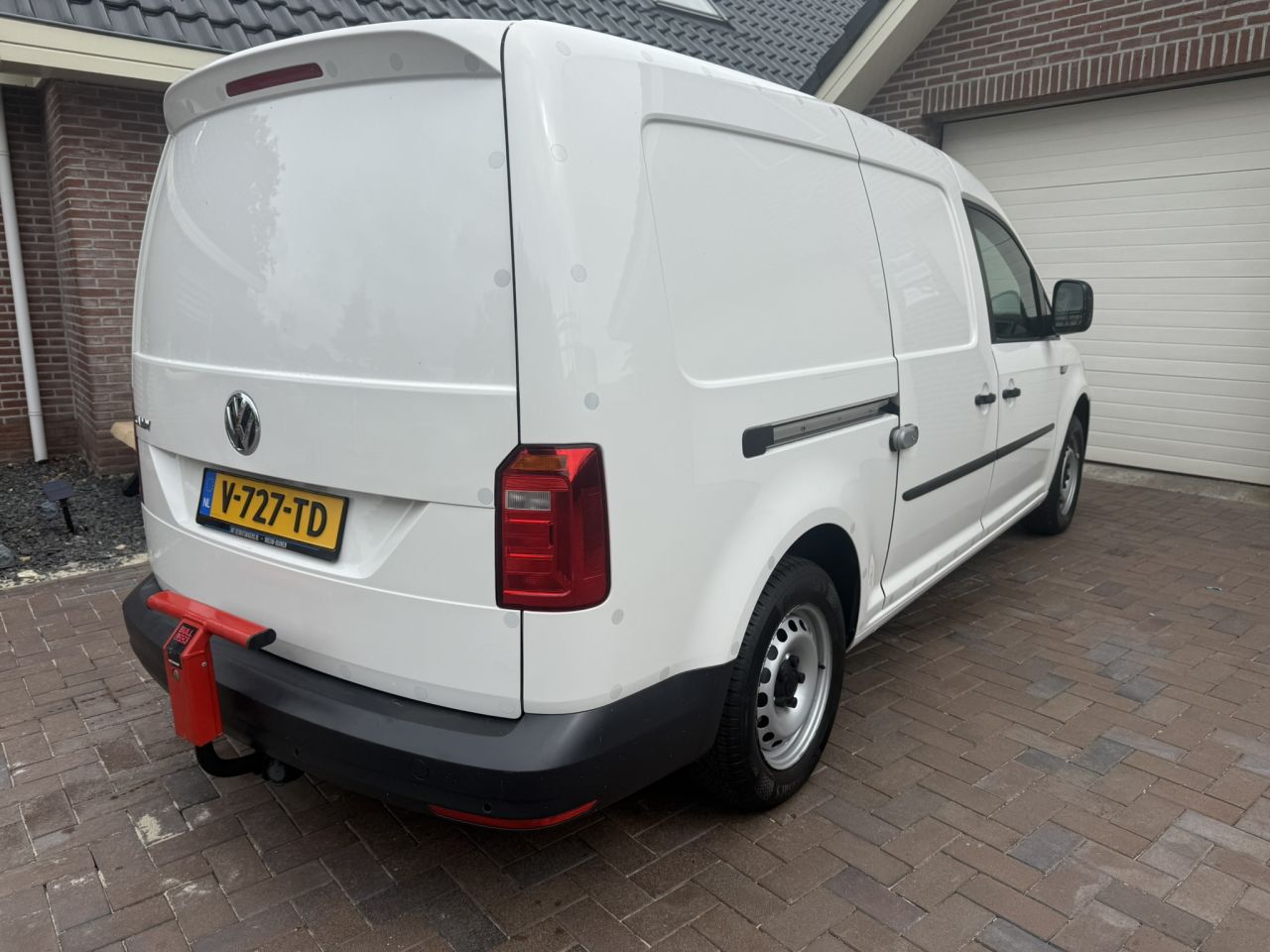 Volkswagen Caddy maxi Sortimo bedrijfswageninrichting Victron