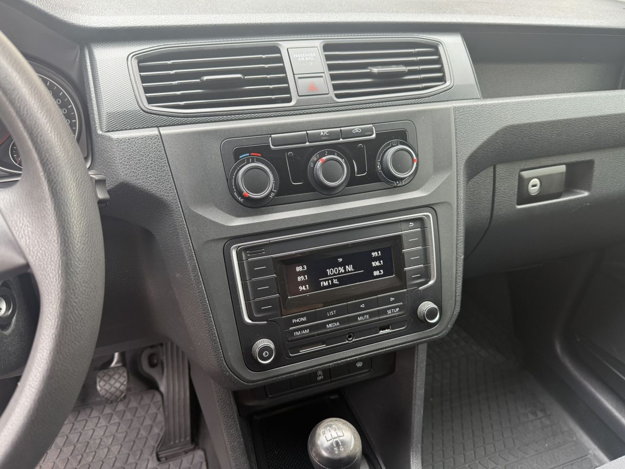 Volkswagen Caddy maxi Sortimo bedrijfswageninrichting Victron