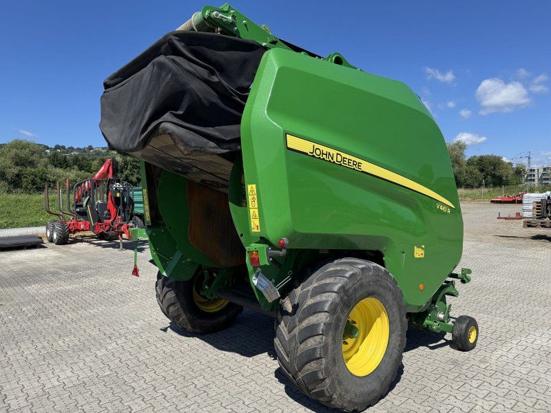 John Deere V461R