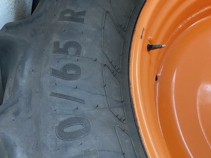 Mitas John Deere Kompletträder 540/65R38