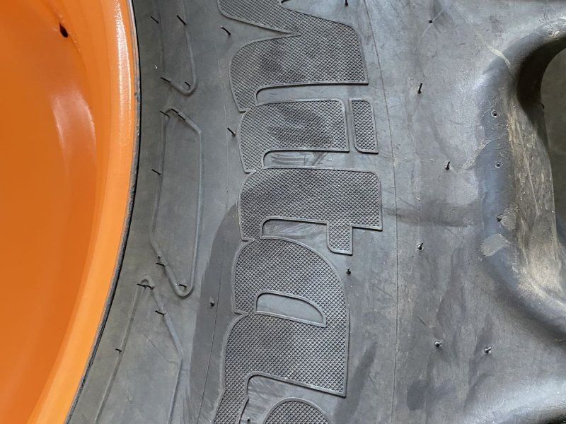 Mitas John Deere Kompletträder 540/65R38