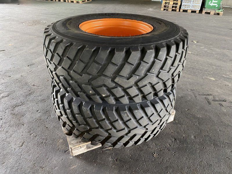 Nokian John Deere Kompletträder 440/80R24