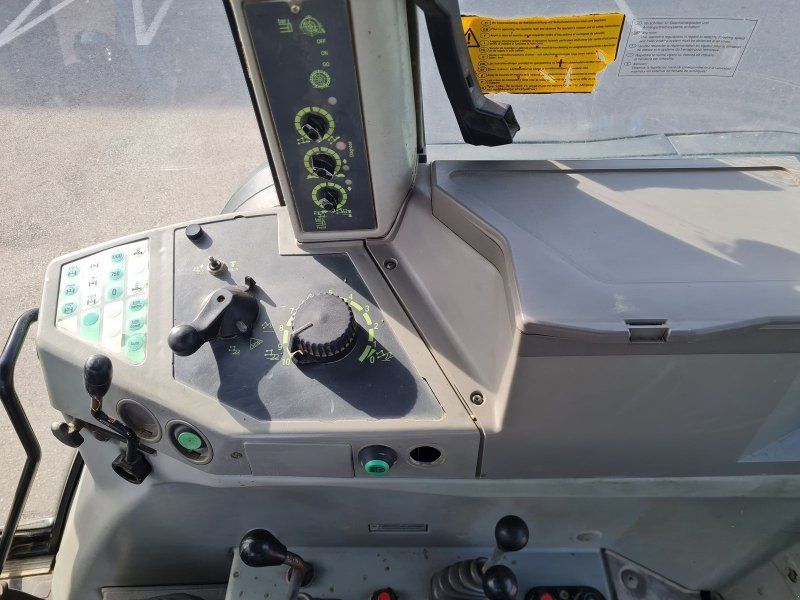 Fendt Favorit 818