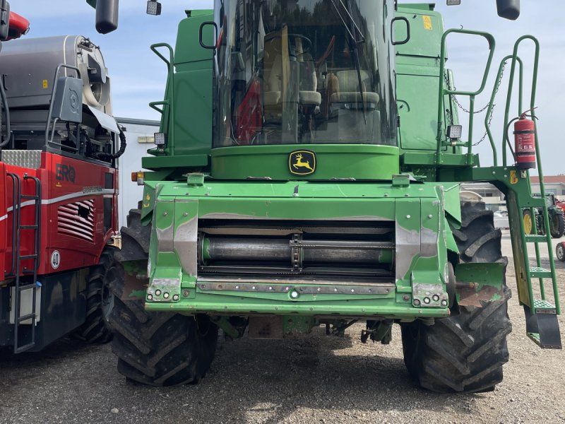 John Deere C670i