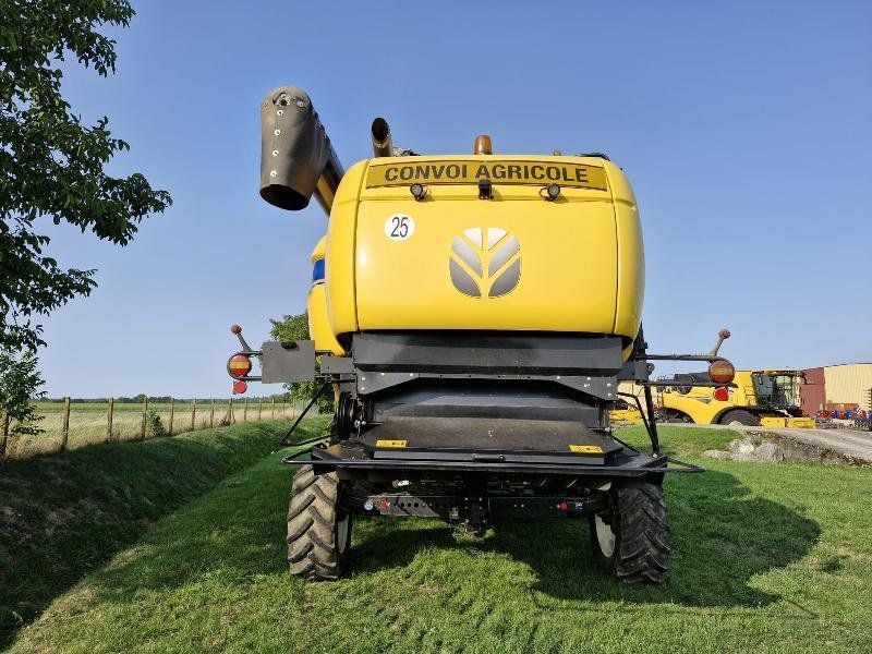 New Holland CH7.70