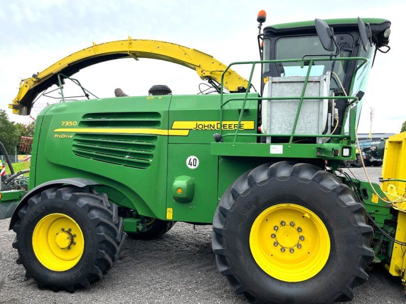 John Deere 7350 ProDrive, Allrad, 40 km/h mit Kemper 360 + 630C PICKUP