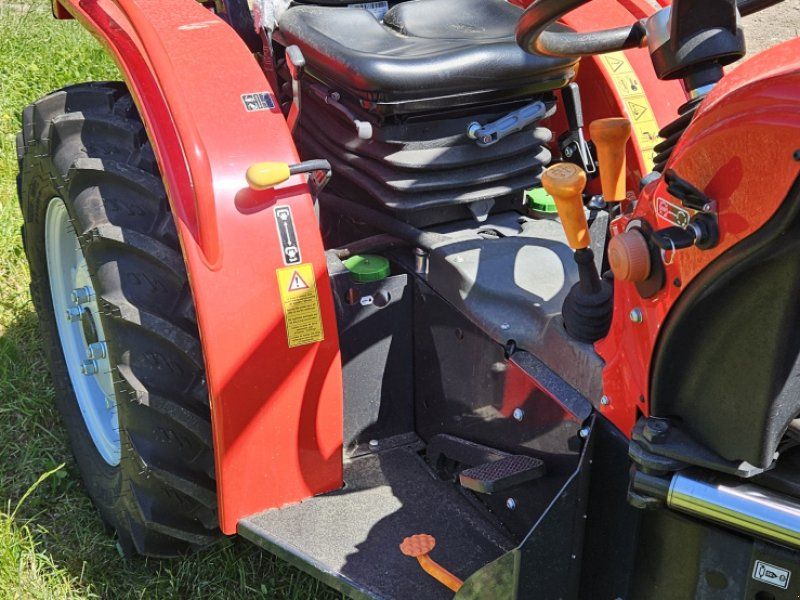 Antonio Carraro SN 5800