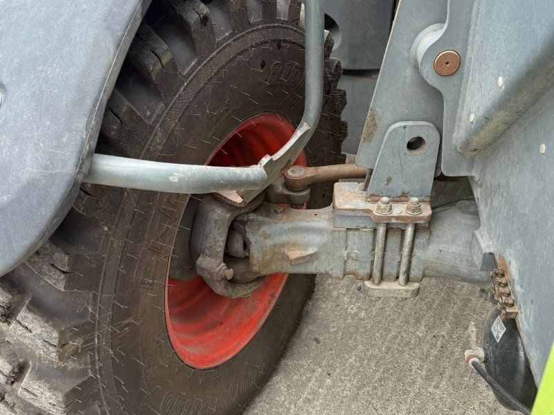 Claas Scorpion Kramer 9040 plus