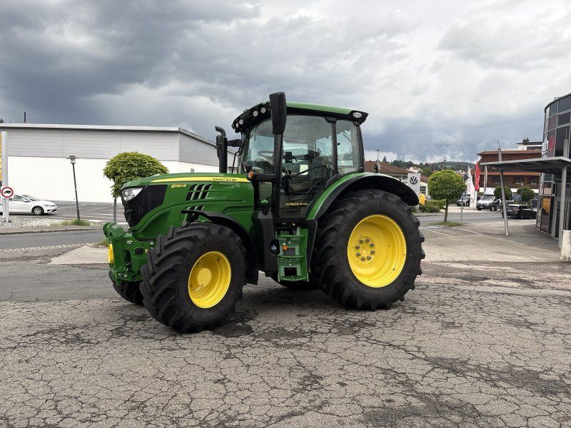 John Deere 6130R