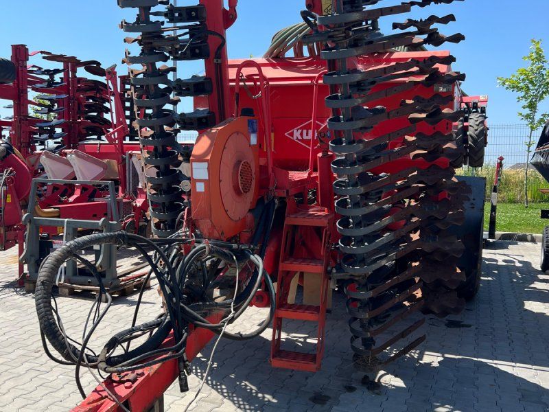 Kuhn Fastliner 6000