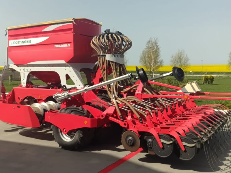 Pöttinger Terrasem R3 Artis