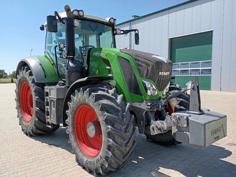 Fendt 828 Vario S4 Profi Plus