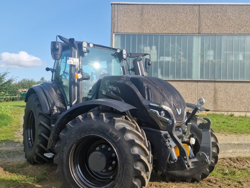 Valtra T215