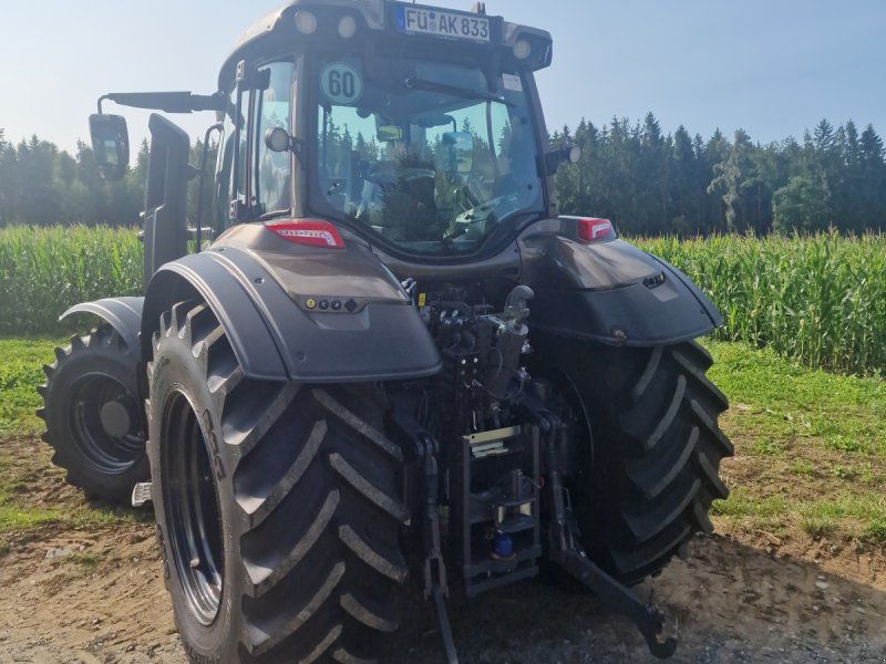 Valtra T215