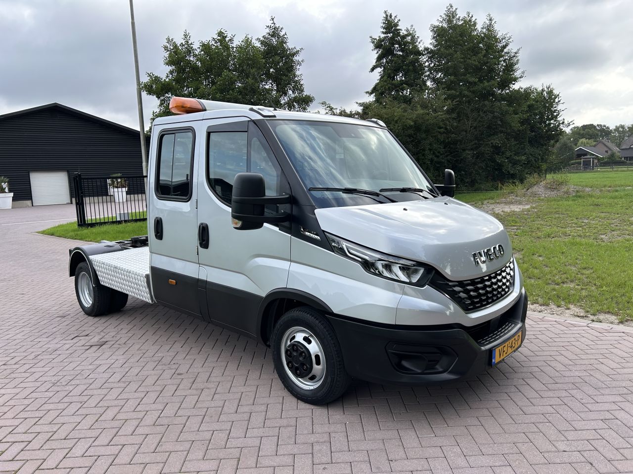 Be trekker Iveco Daily 40C18 Hi Matic automaat euro 6 dubbele ca