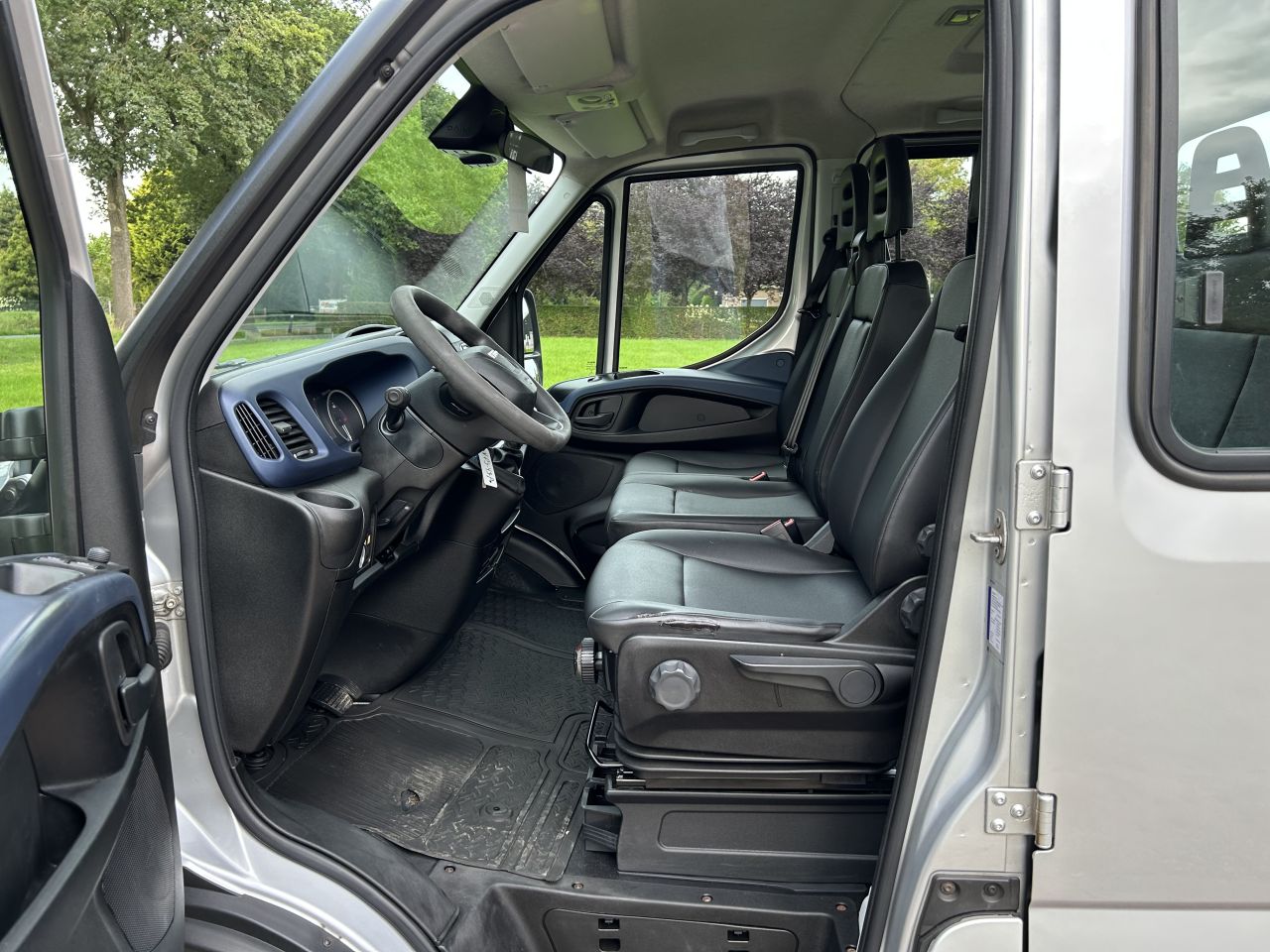Be trekker Iveco Daily 40C18 Hi Matic automaat euro 6 dubbele ca