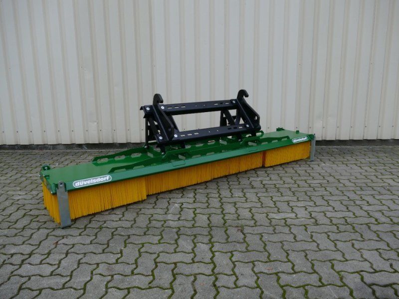 Düvelsdorf Kehrbesen Stard HD