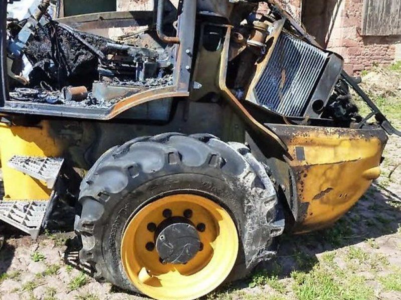 JCB 409B