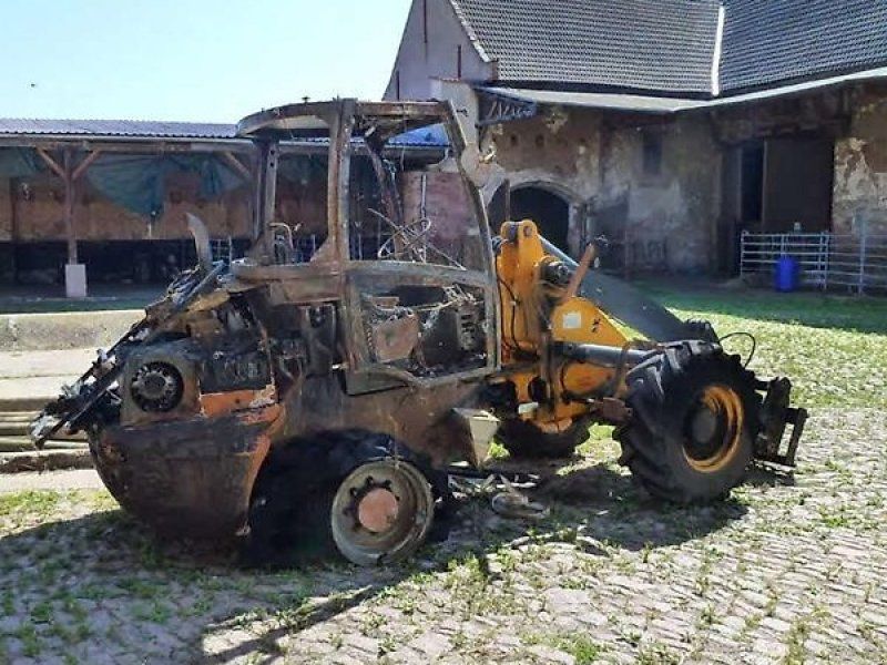 JCB 409B