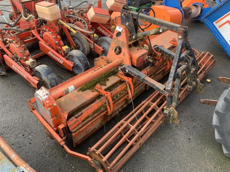 Howard HR 35