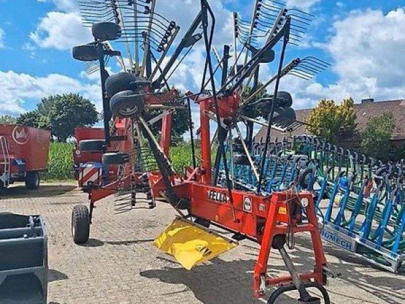 Fella TS 880