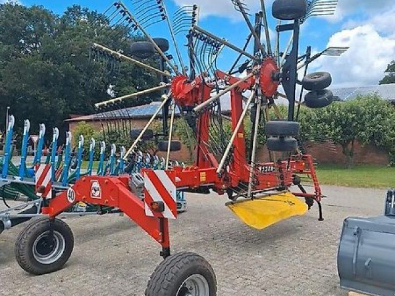 Fella TS 880