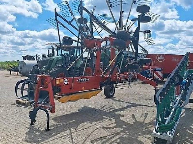 Fella TS 880