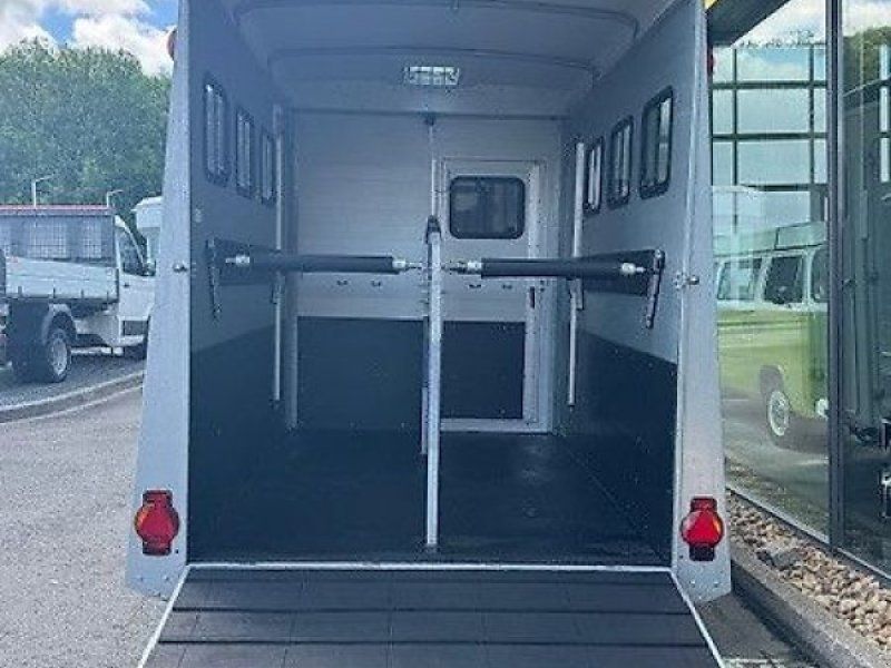 Humbaur Notos PLUS S Pferde 3,5t ALU 1. Hand