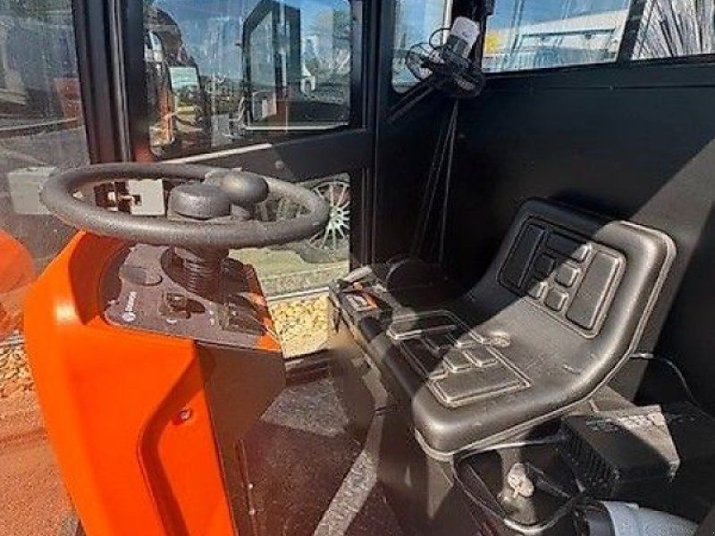 Daewoo DAS 100   Kabine elektrisch
