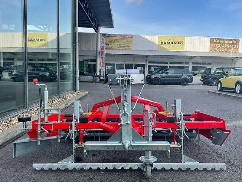 Reitbahnplaner Typ pert4 Schleppe