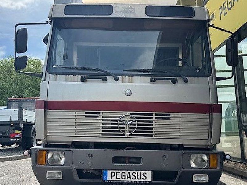 Mercedes-Benz 814 Pferdeer LKW 7,5t.
