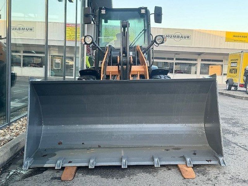 Case 121F  Allrad Baumaschine  NEUWERTIG