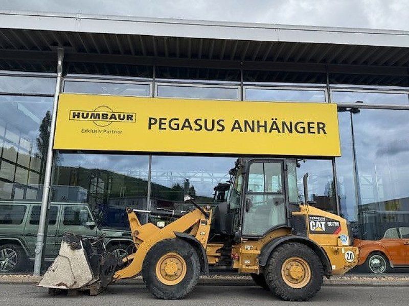Caterpillar CAT 907 M  Baumaschine 20 km/h