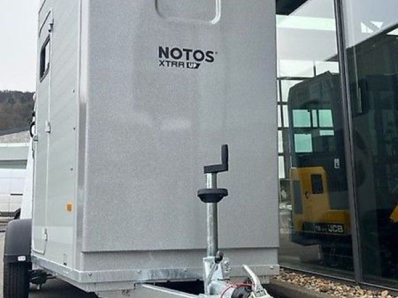 Humbaur Notos Xtra UP 2-Pferde 2,7t. SK DS