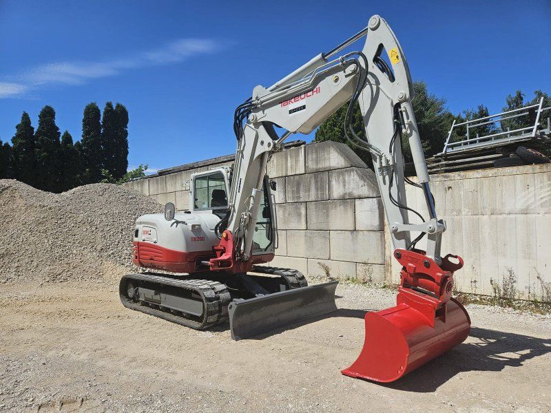 Takeuchi TB290