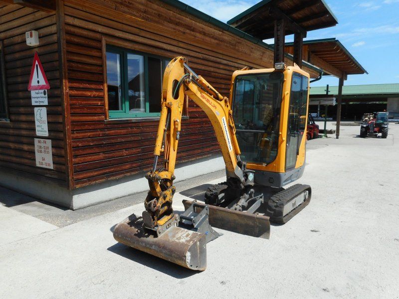 Takeuchi TB 216 ( 1.865kg ) POWERTILT + hydr. Schnellwech