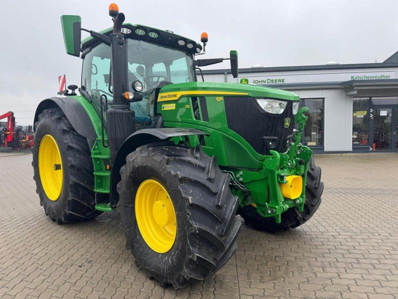 John Deere 6R 215