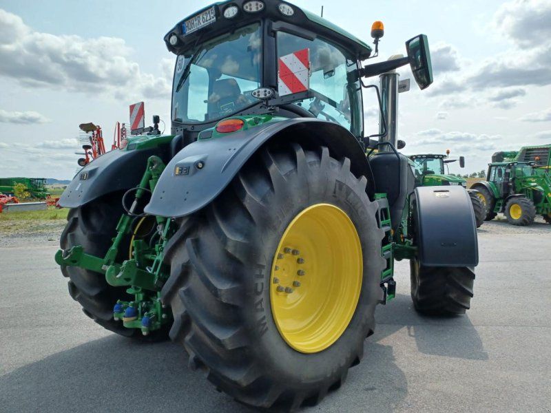 John Deere 6R 250