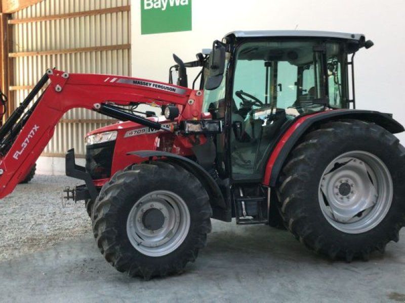 Massey Ferguson 4709 M DYNA-2 ESSENTIAL