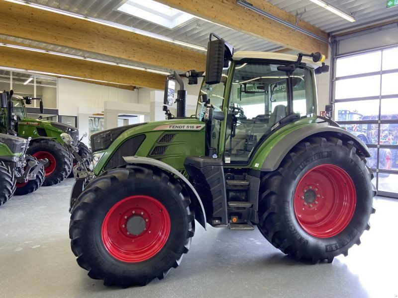 Fendt 516 VARIO S4 PROFI