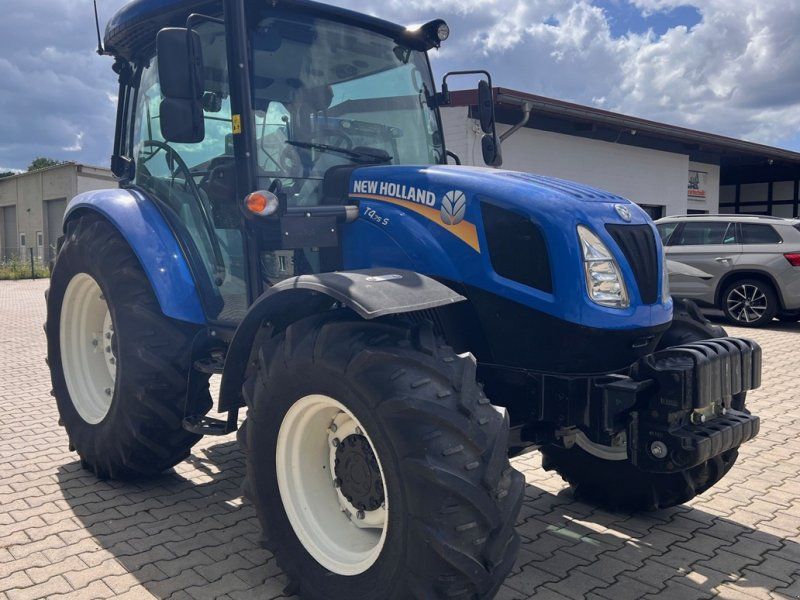 New Holland T4.75S