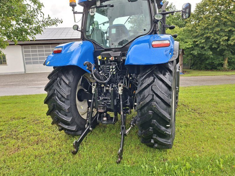 New Holland T7.210