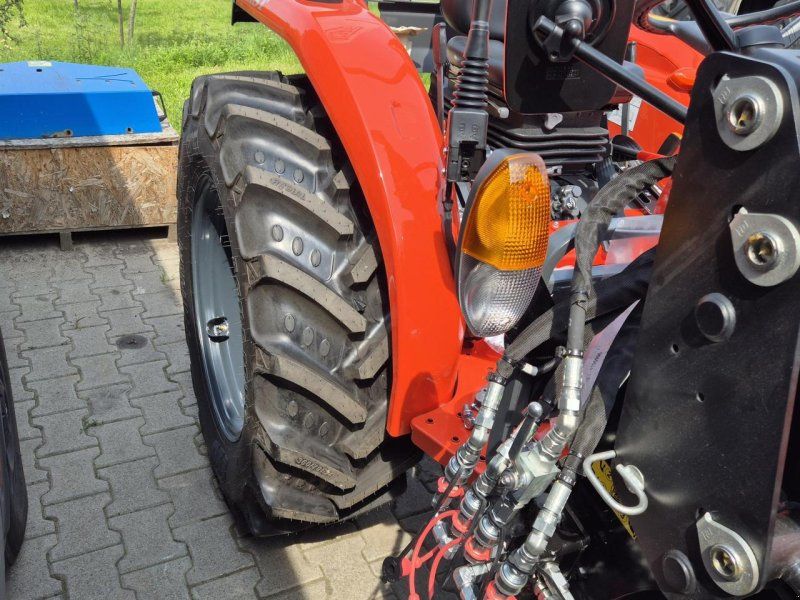 Kubota L1-382 DHW HYDRO + QUICKE FRONTLADER C13S