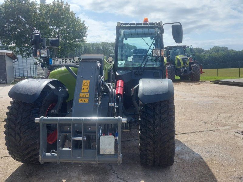 Claas Scorpion 742 Varipower