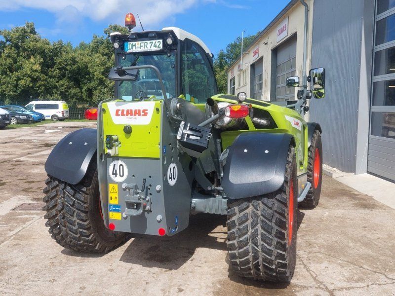 Claas Scorpion 742 Varipower