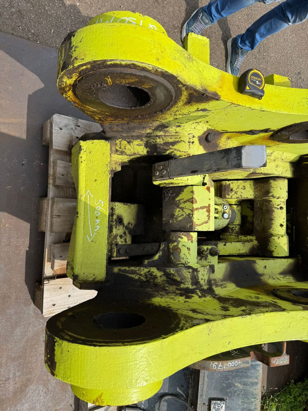 Caterpillar 352F Miller Pin-On Quick Coupler