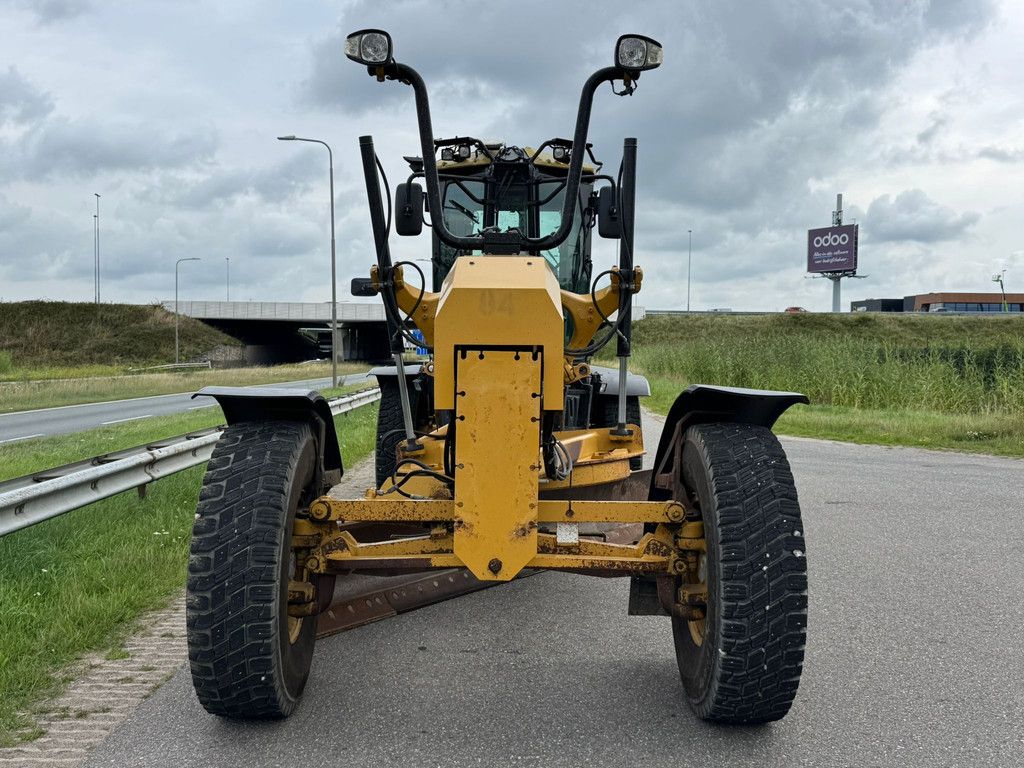 Caterpillar 140M2