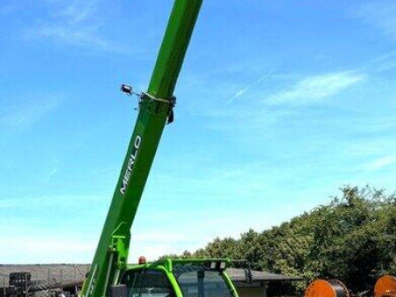 Merlo TF42.7-CS-145-CVTRONIC