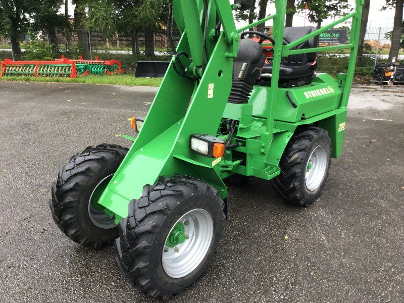Striegel 300 DY